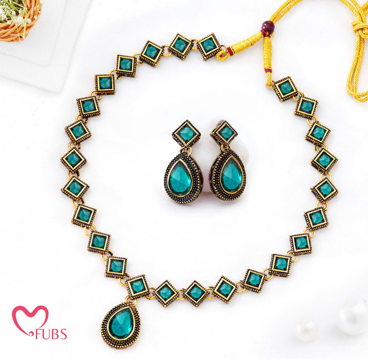 Traditional Geometric Necklace Set with Teardrop Earrings