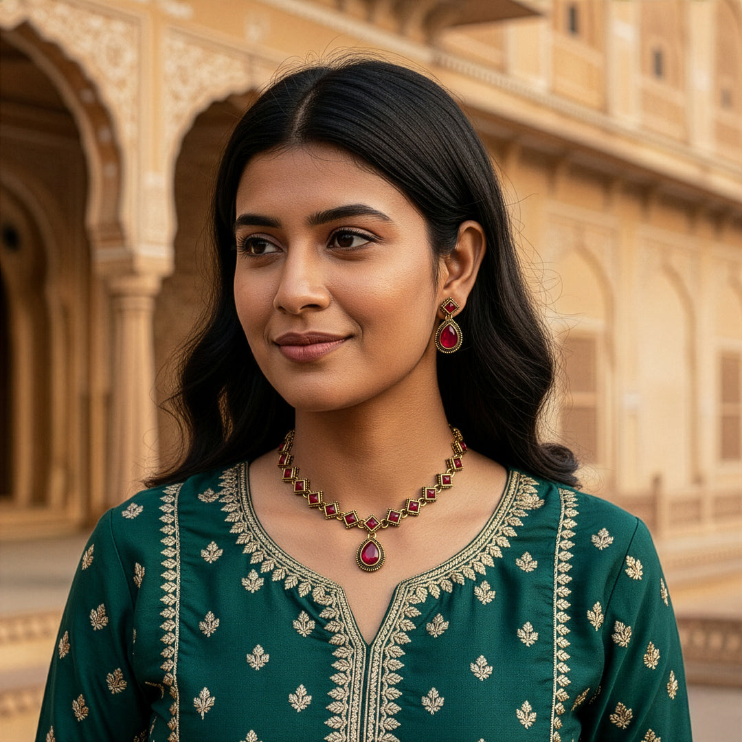 Traditional Geometric Necklace Set with Teardrop Earrings