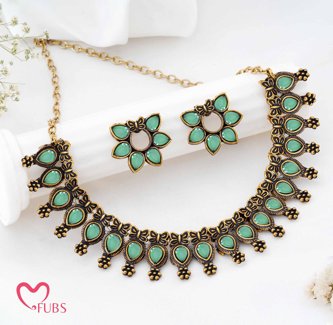 Traditional Antique Finish Necklace Set with Teardrop & Floral Motifs