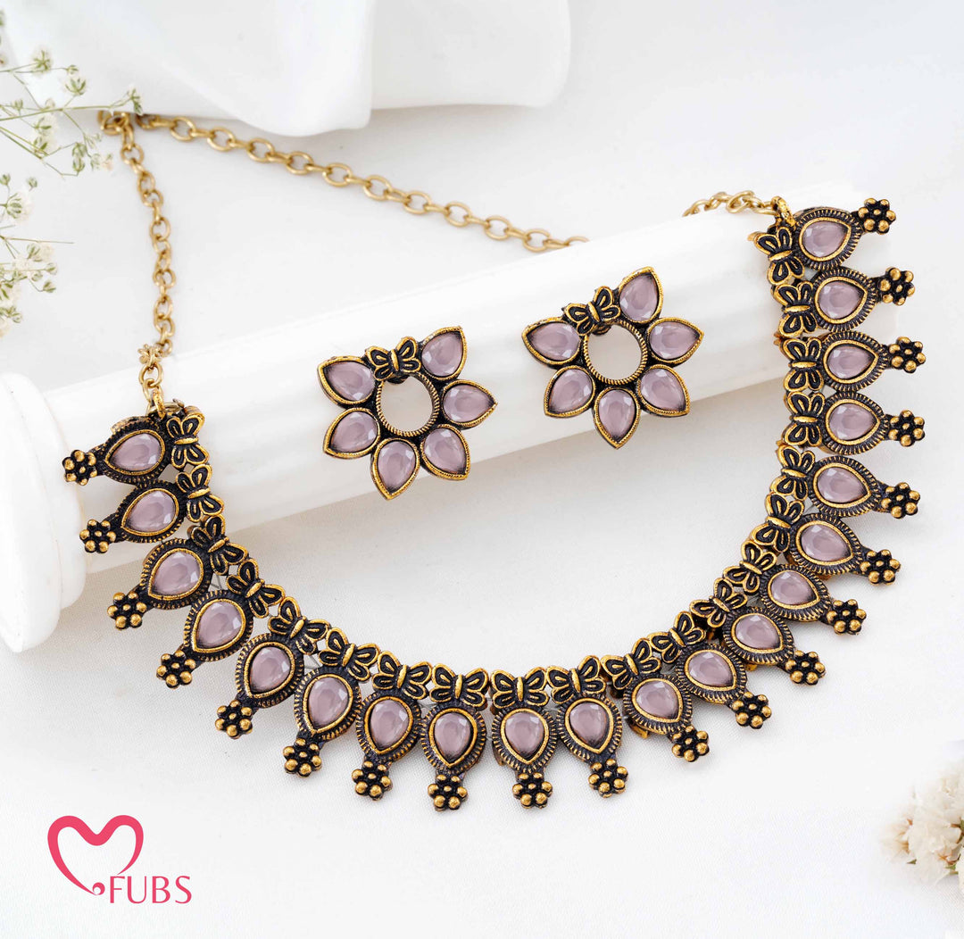 Traditional Antique Finish Necklace Set with Teardrop & Floral Motifs