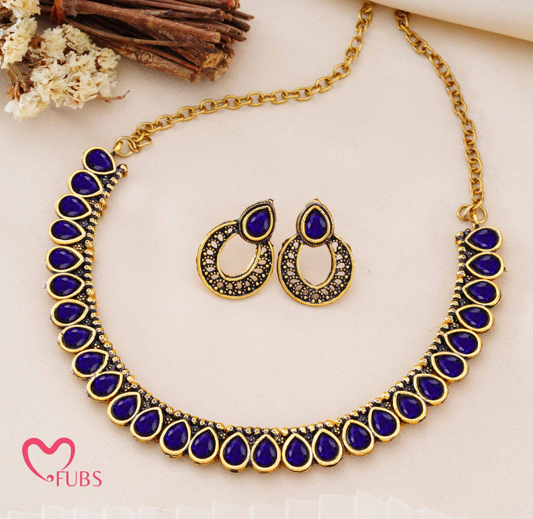 Traditional Antique Finish Necklace Set with Teardrop Stones & Half-Hoop Earrings