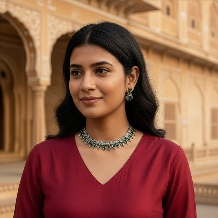Traditional Oxidized-Tone Necklace Set with Teardrop Stones