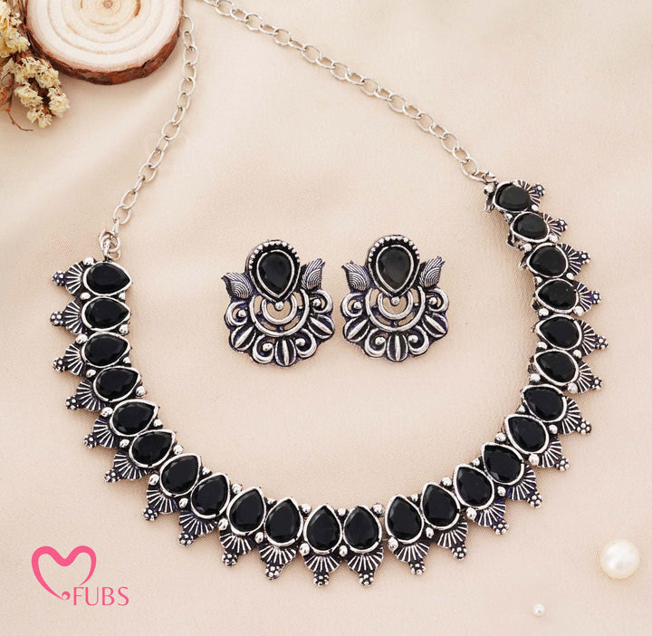 Traditional Oxidized Silver-Tone Necklace Set with Petal Stones
