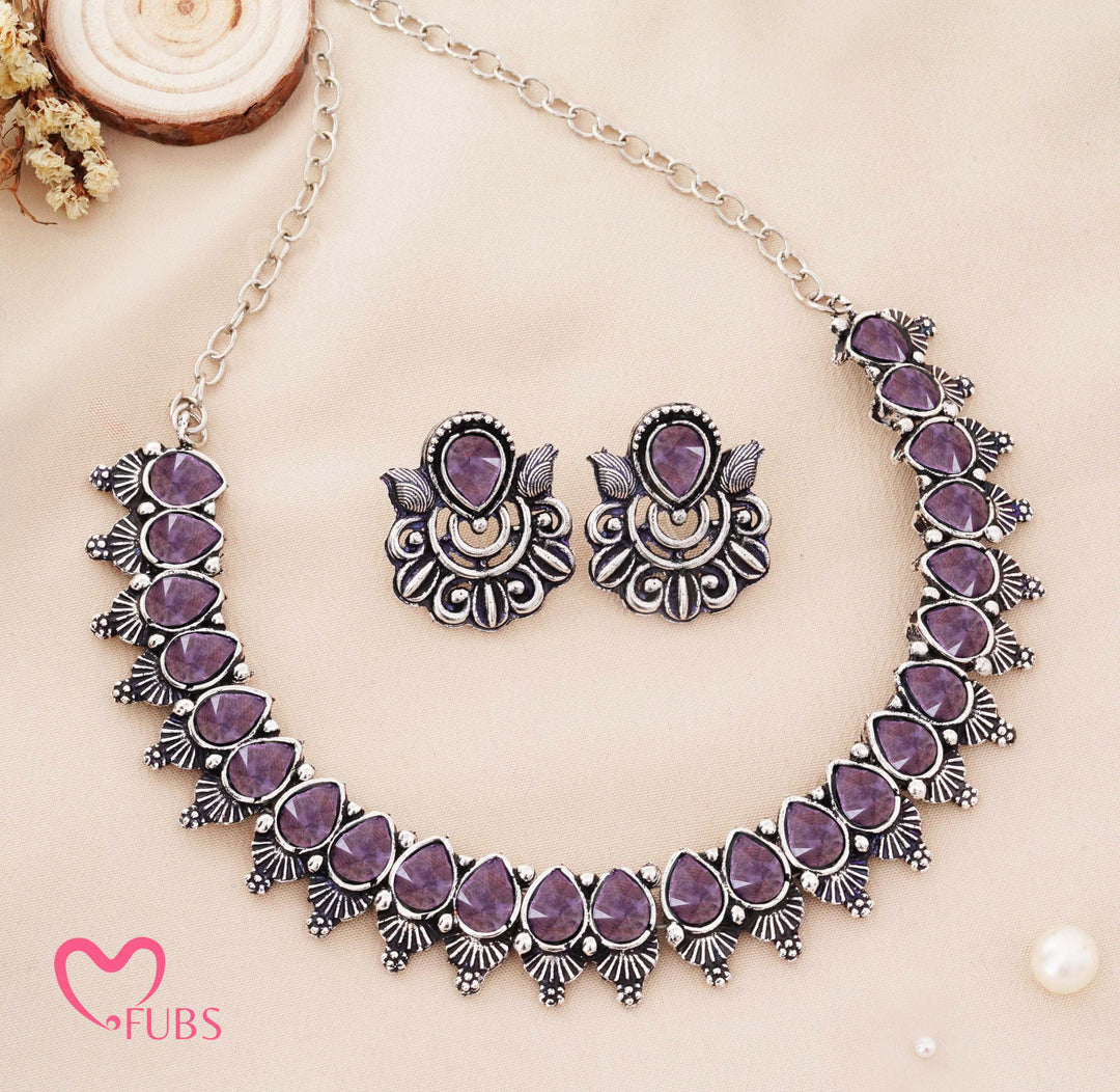 Traditional Oxidized Silver-Tone Necklace Set with Petal Stones