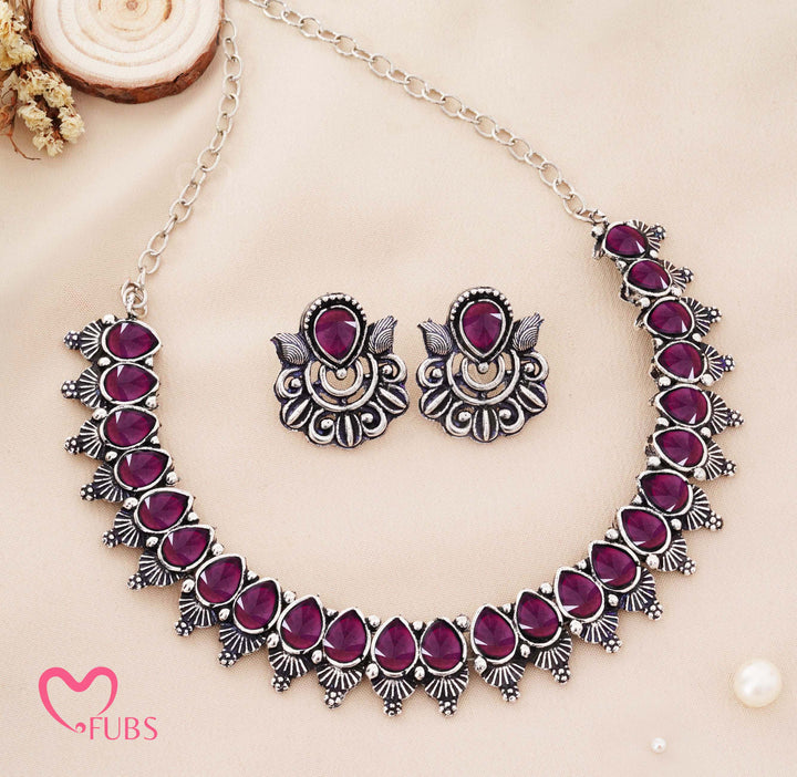Traditional Oxidized Silver-Tone Necklace Set with Petal Stones