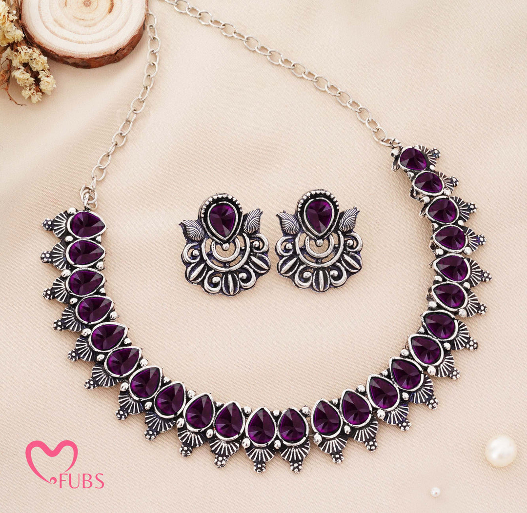 Traditional Oxidized Silver-Tone Necklace Set with Petal Stones