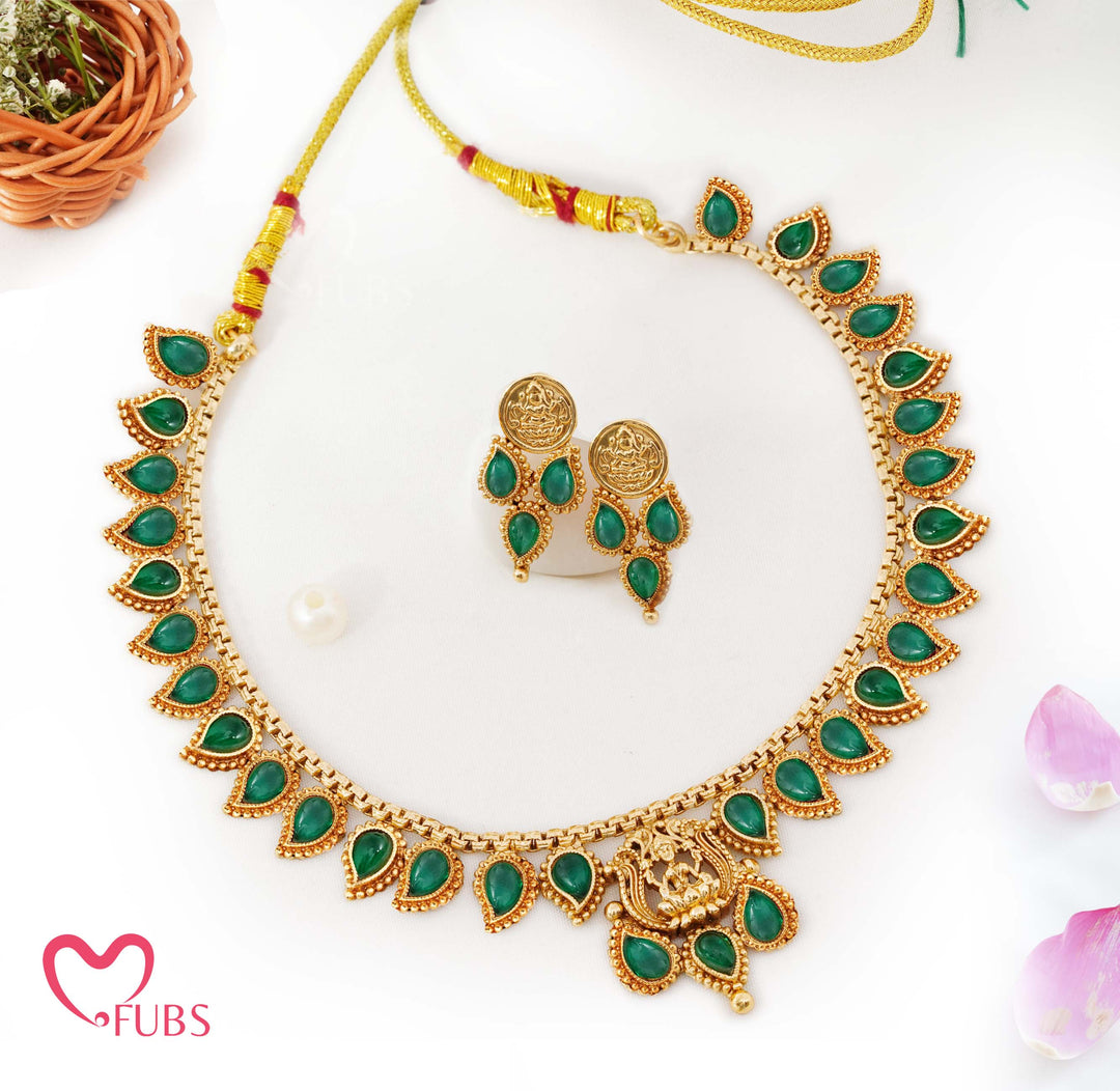 Traditional Temple Jewelry Necklace Set with Dual-Tone Teardrop Stones