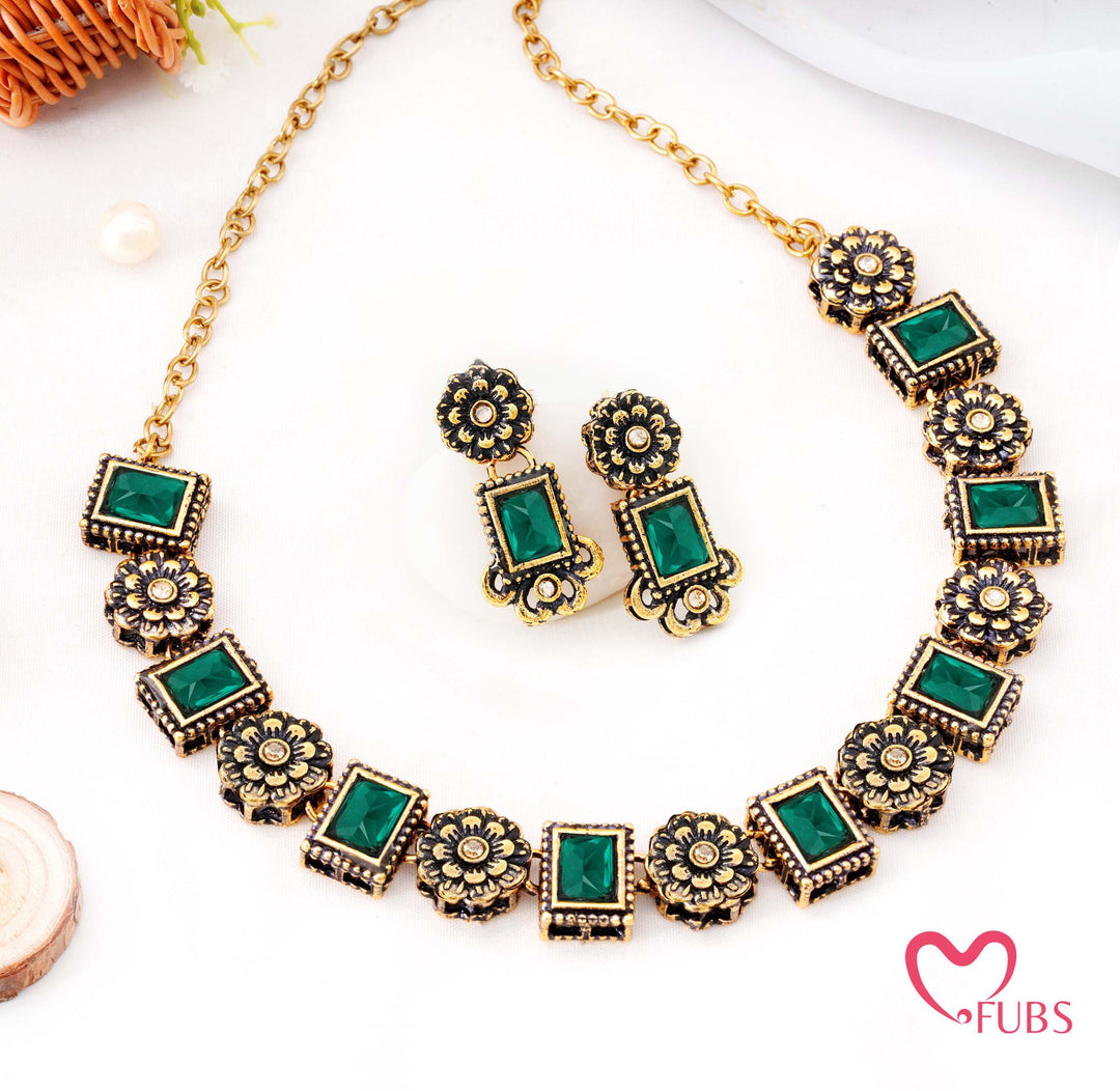 Traditional Antique Gold-Tone Necklace Set with Square Stones
