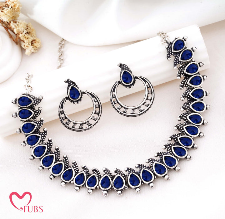 Tribal Style Teardrop Choker Necklace Set