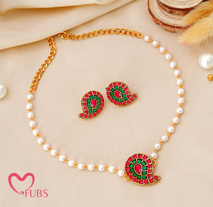 Aesthetic Traditional Pearl Necklace Set with Meenakari Paisley Motif