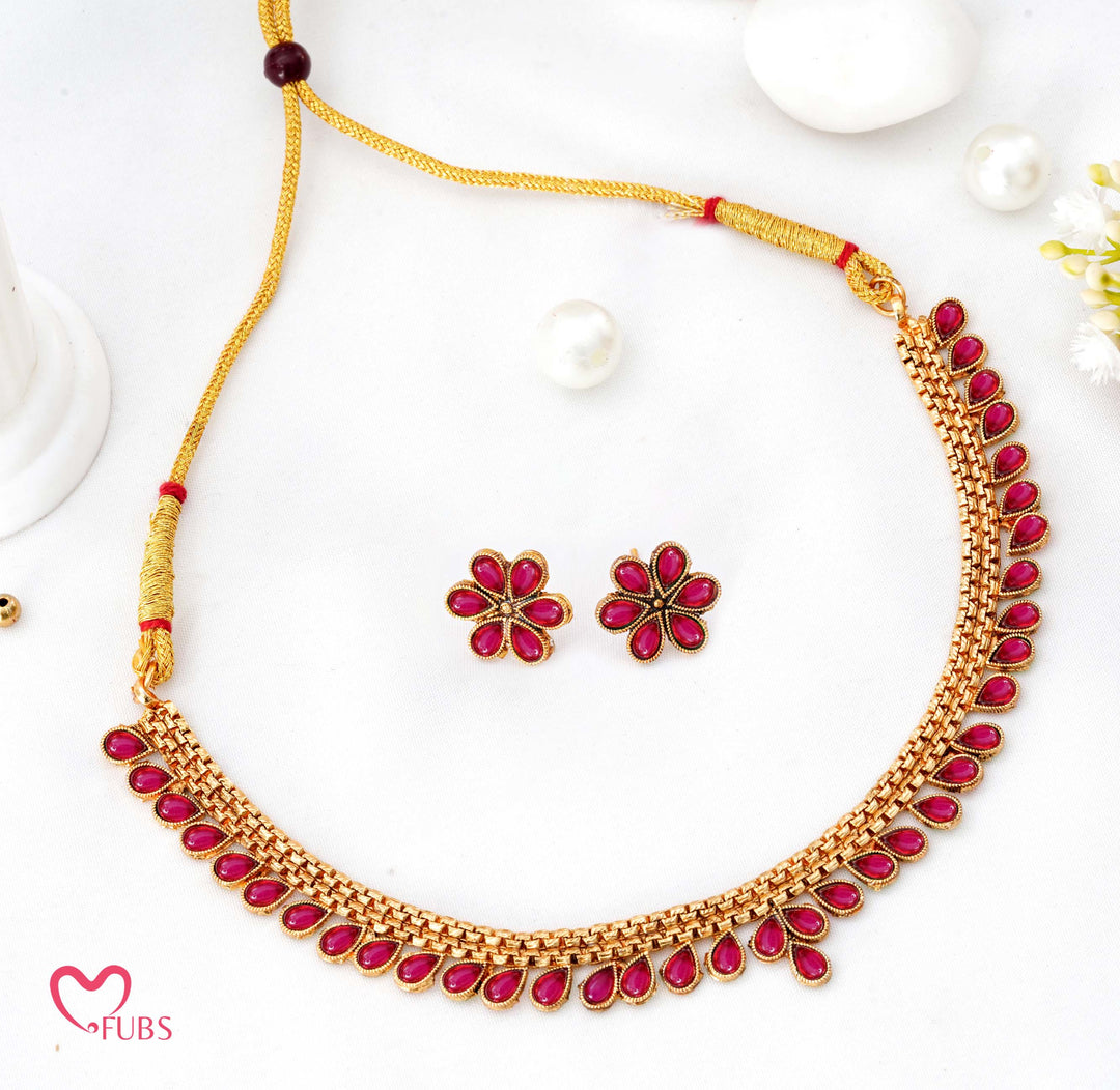 Traditional Antique Gold Tone Choker with Teardrop Motifs