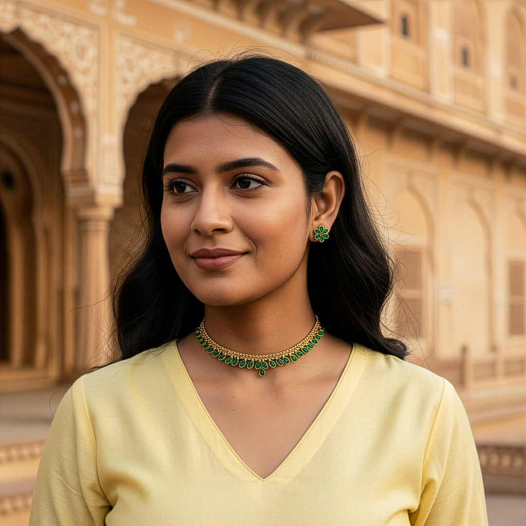 Traditional Antique Gold Tone Choker with Teardrop Motifs
