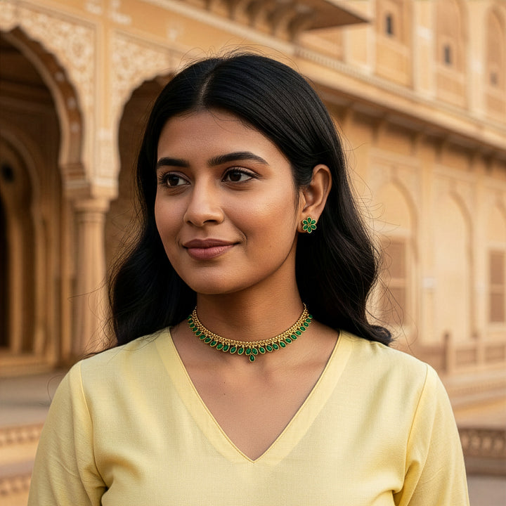 Traditional Antique Gold Tone Choker with Teardrop Motifs