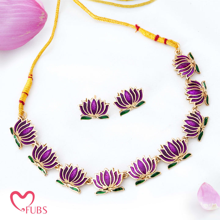 Traditional Continuous Lotus Choker Set