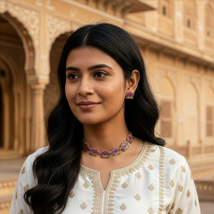 Traditional Continuous Lotus Choker Set