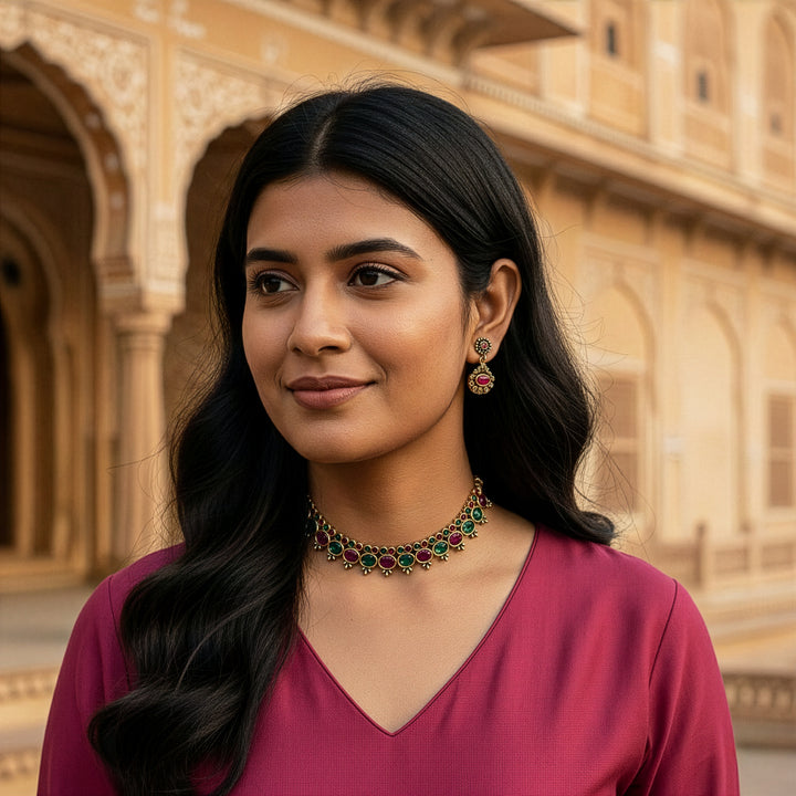 Traditional Antique Matt Gold Necklace Set with Oval Stones