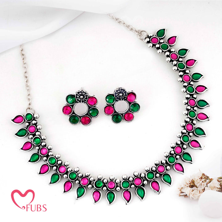 Aesthetic Oxidized Leaf Motif Necklace Set (Silver)