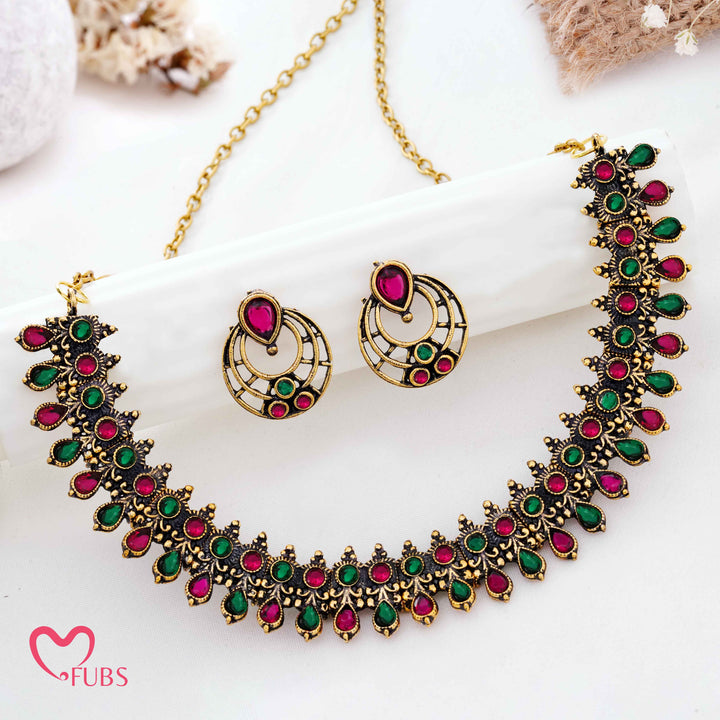 Vibrant Oxidized Silver Teardrop Stone Necklace Set (Golden)