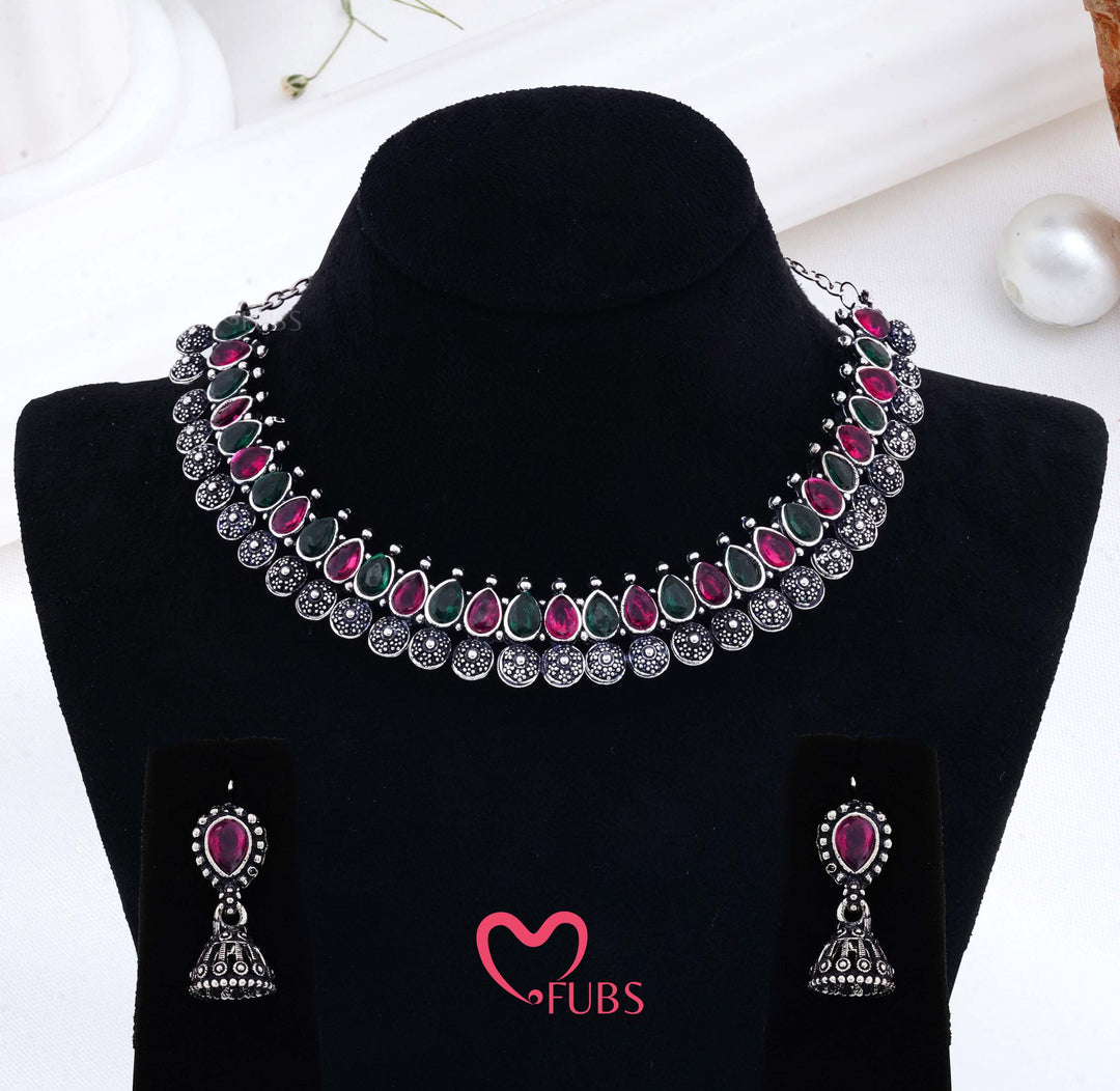 Aesthetic Teardrop Stone Necklace Set (Silver)