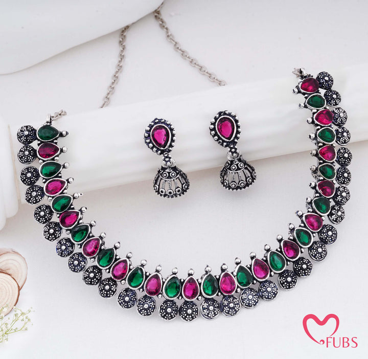 Aesthetic Teardrop Stone Necklace Set (Silver)