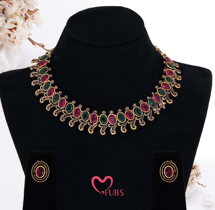 Gold Finish Scrollwork Necklace Set