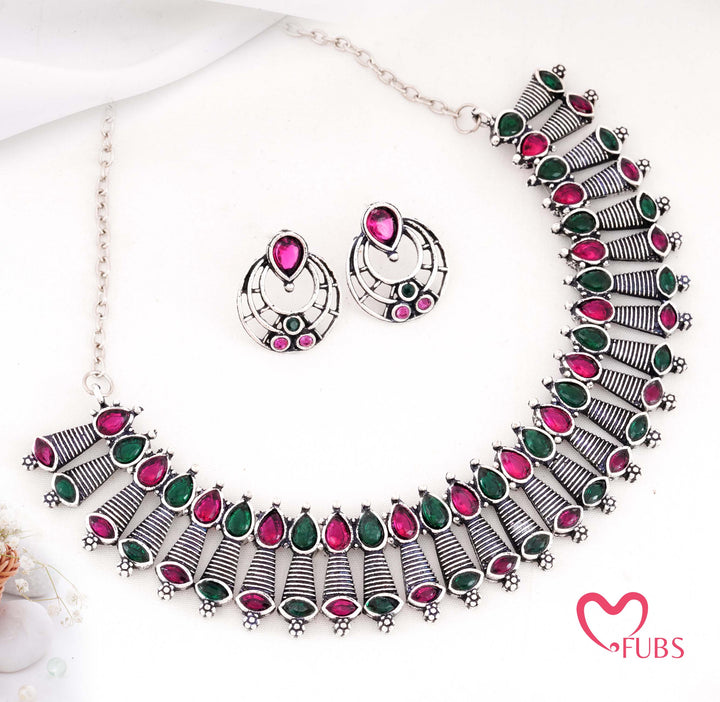 Antique Finish Coilwork Necklace Set (Silver)