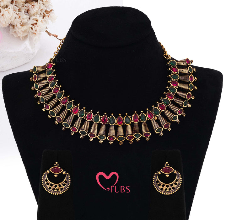 Antique Finish Coilwork Necklace Set (Golden)