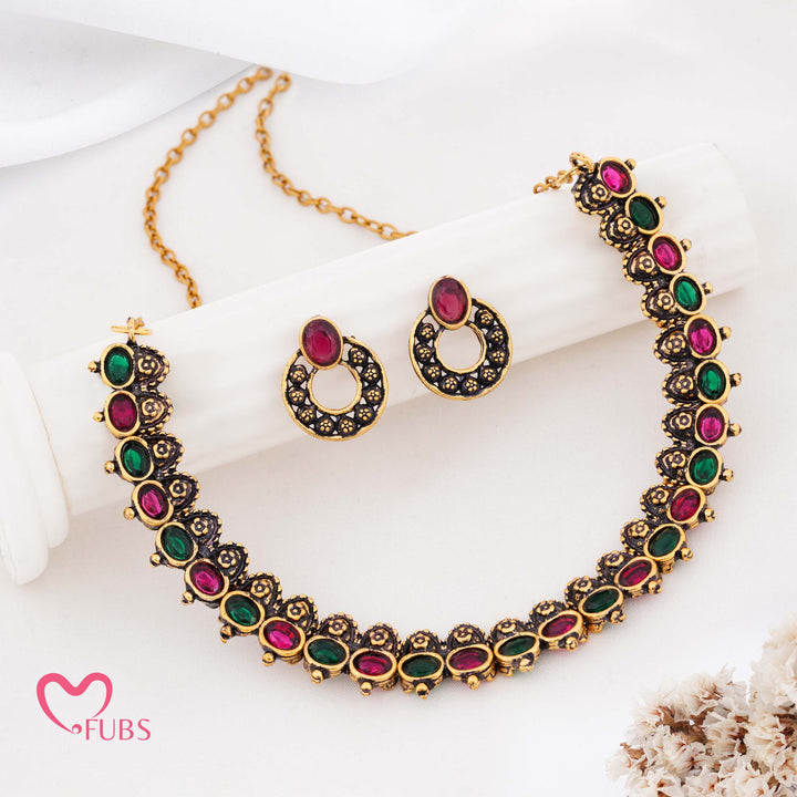 Antique Finish Kemp Stone Rosette Set