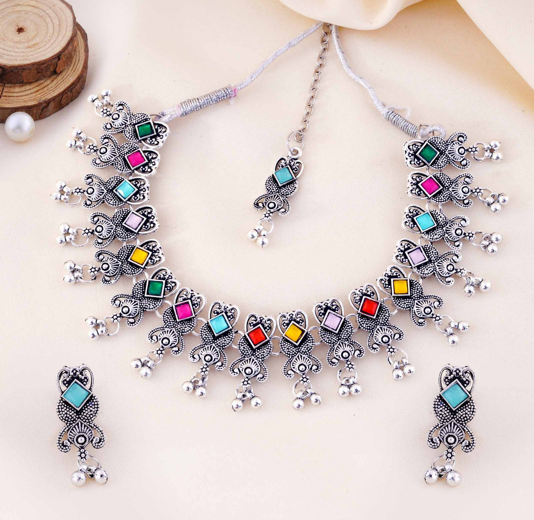 Square Stone Butterfly Choker With Maang Tikka And Earrings