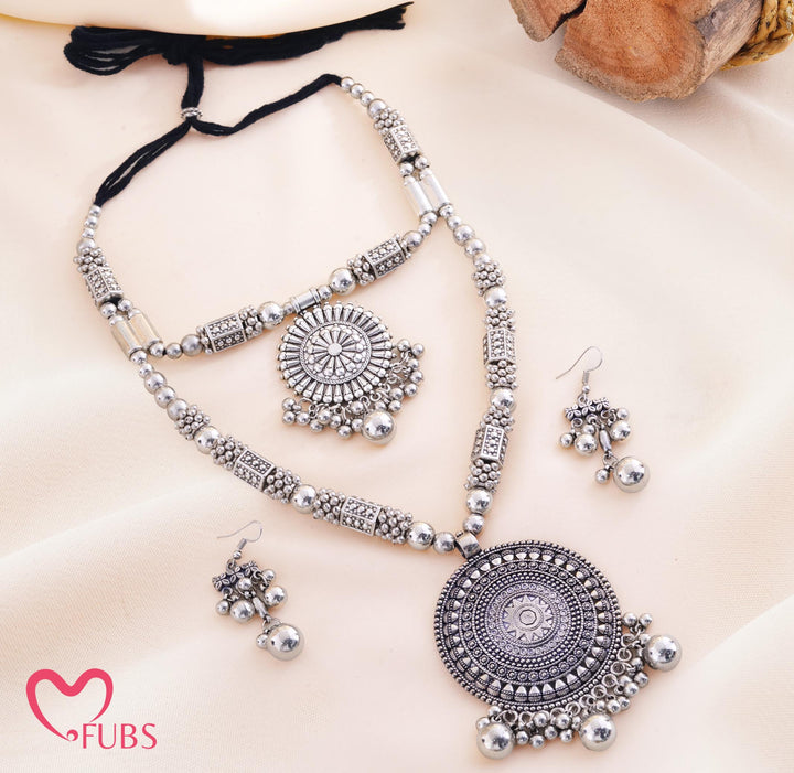 Antique Layered Medallion Necklace Set With Matching Earrings