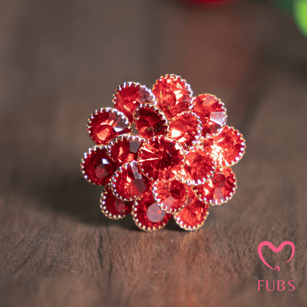 Red Stone Embedded Flower Ring
